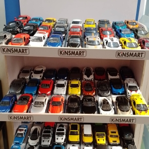 DINKY KINSMART MODELS