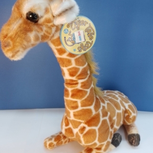 T.T.T STUFF TOY GIRAFFE 18INCH-06581