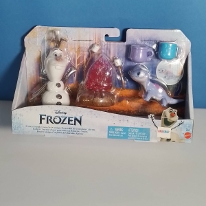 FROZEN DISNEY FIGURE SET-f963