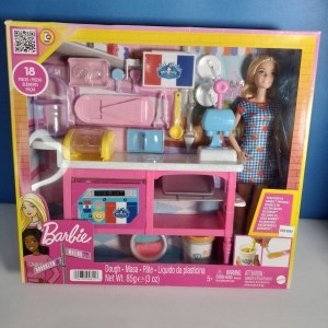 BARBIE DOLL WITH ACCESSORIES-HJY19